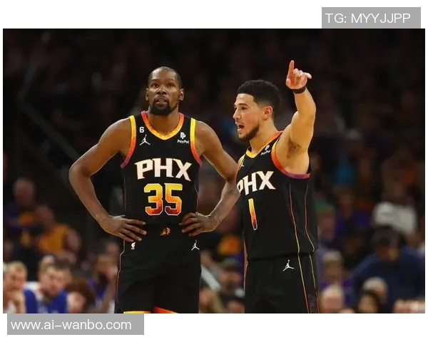 布克半场表现稳定9投4中砍下13分外加1篮板3助攻1抢断助力球队争胜 布克半场表现稳定9投4中砍下13分外加1篮板3助攻1抢断助力球队争胜