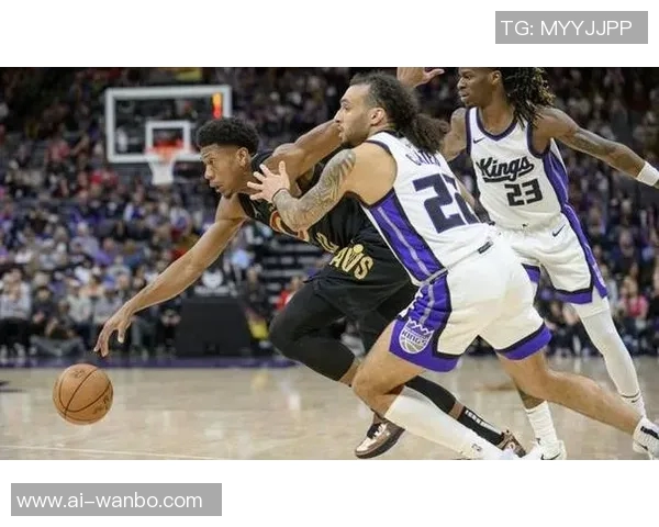 布兰登米勒欣喜黄蜂全队表现出色赛场展现团队合作精神与实力 布兰登米勒欣喜黄蜂全队表现出色赛场展现团队合作精神与实力